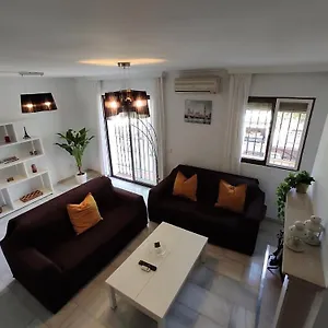 Helsinki Chalet Adosado Сasa de vacaciones Benalmádena